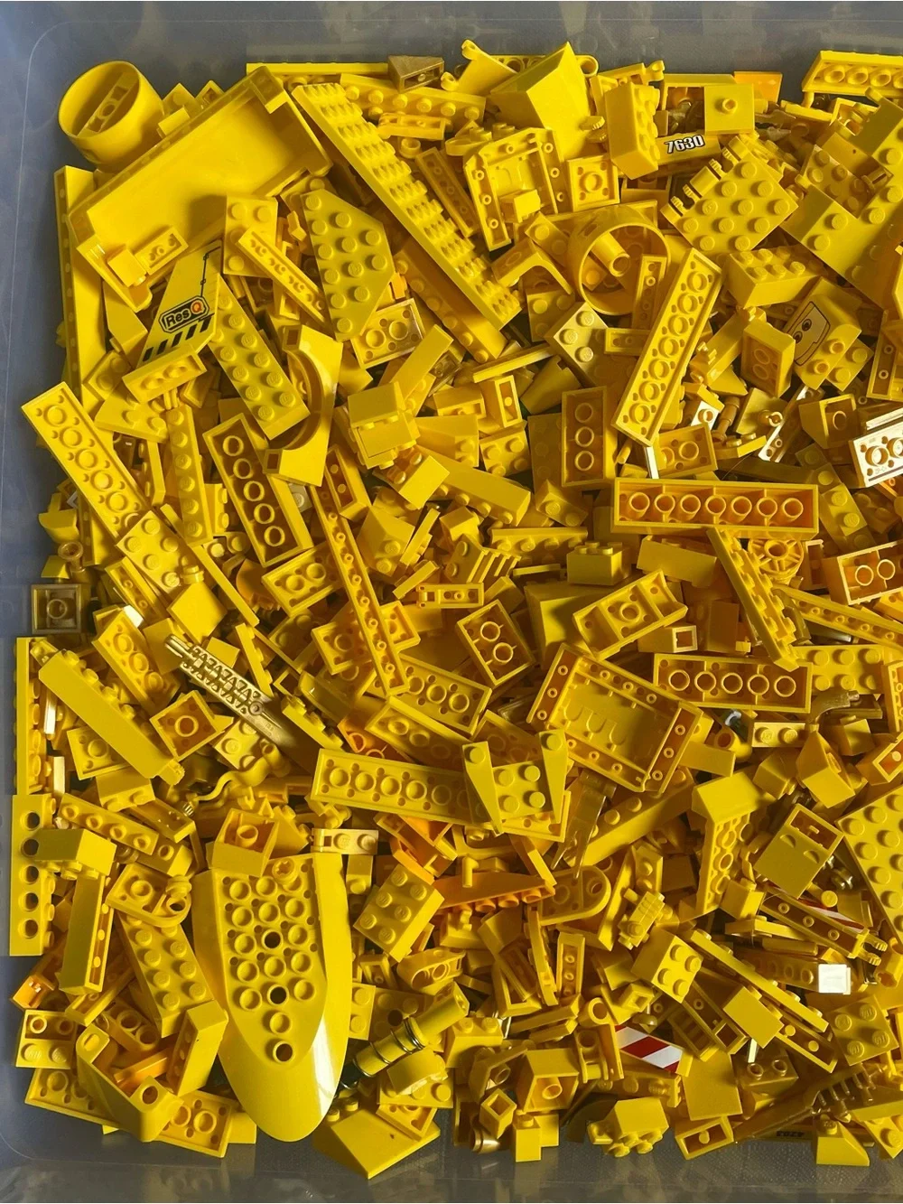 3+ Pounds Yellow Lego Pieces, Assorted Pieces